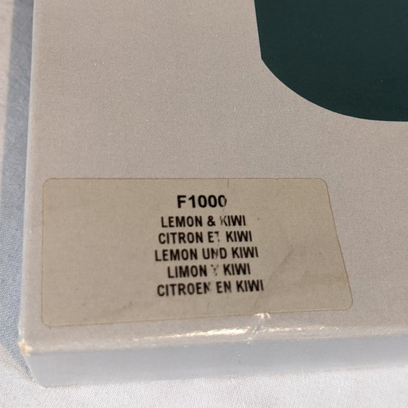 NIB! Rare! PartyLite Floater Candles F1000 Lemon & Kiwi ,Yellow & Green Flowers - Picture 3 of 9